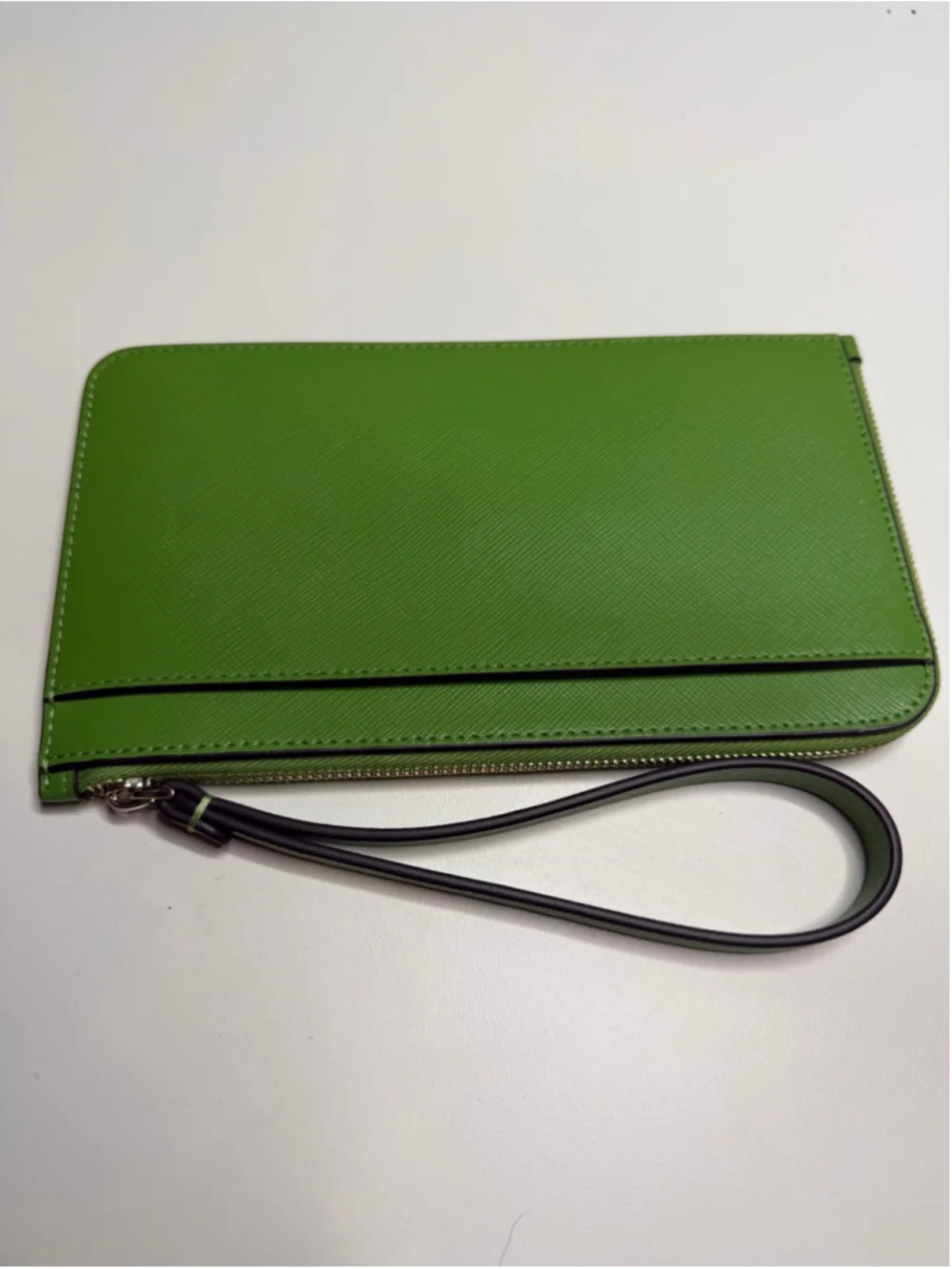 Women's Kate Spade One Size Green Saffiano Leather Wristlet